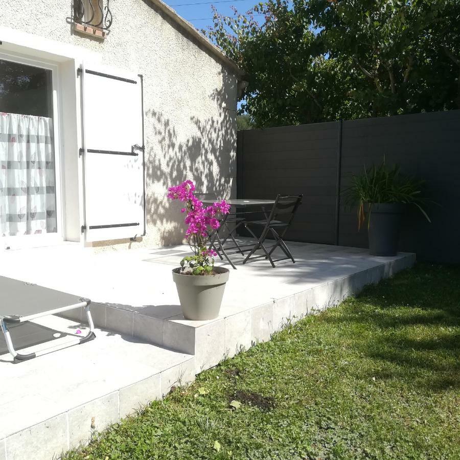 Appartements Dans Villa Privee Avec Piscine, Jardin, Parking Clos, Wifi, Climatisation Meyreuil Buitenkant foto